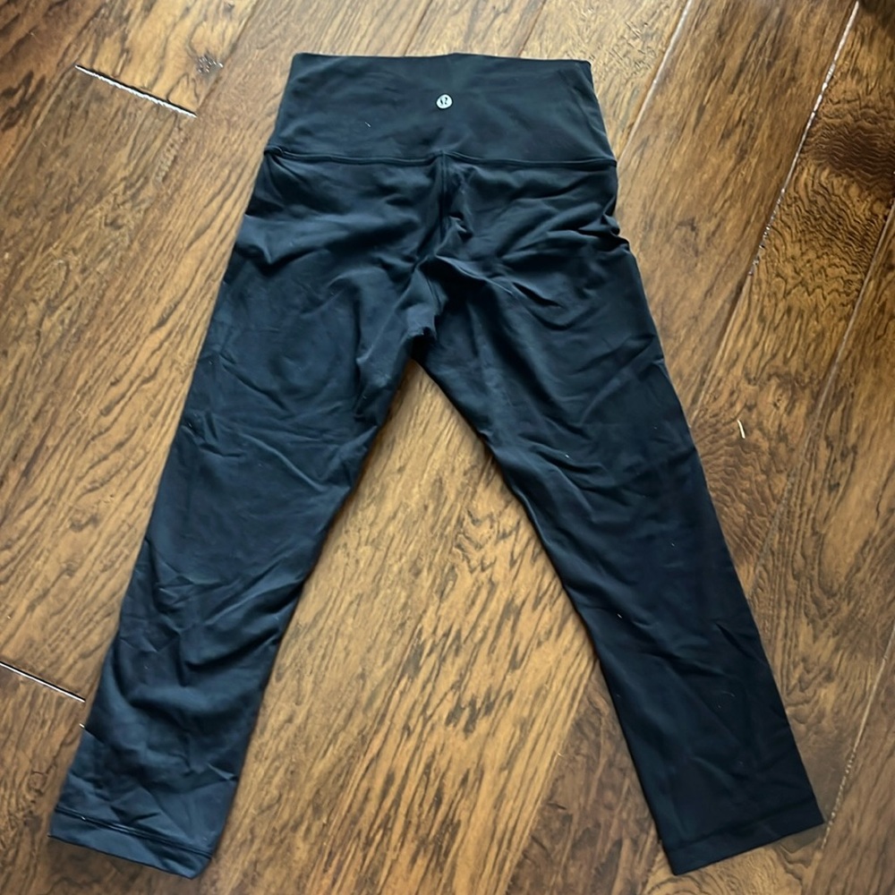 Lululemon 23 inch black leggings